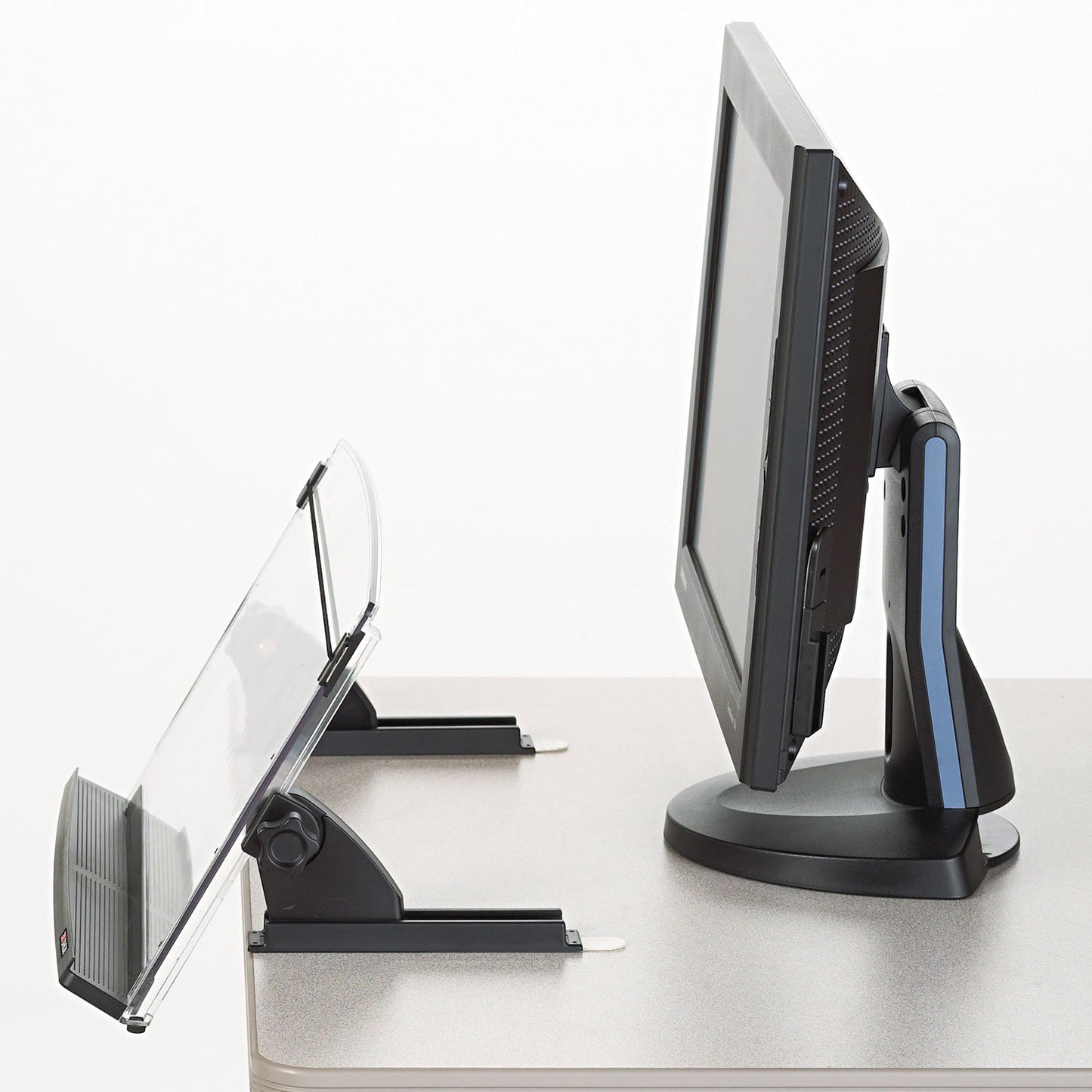 DH630 3M(TM) Desktop Document Holder 14 in x 12 in x 3 in