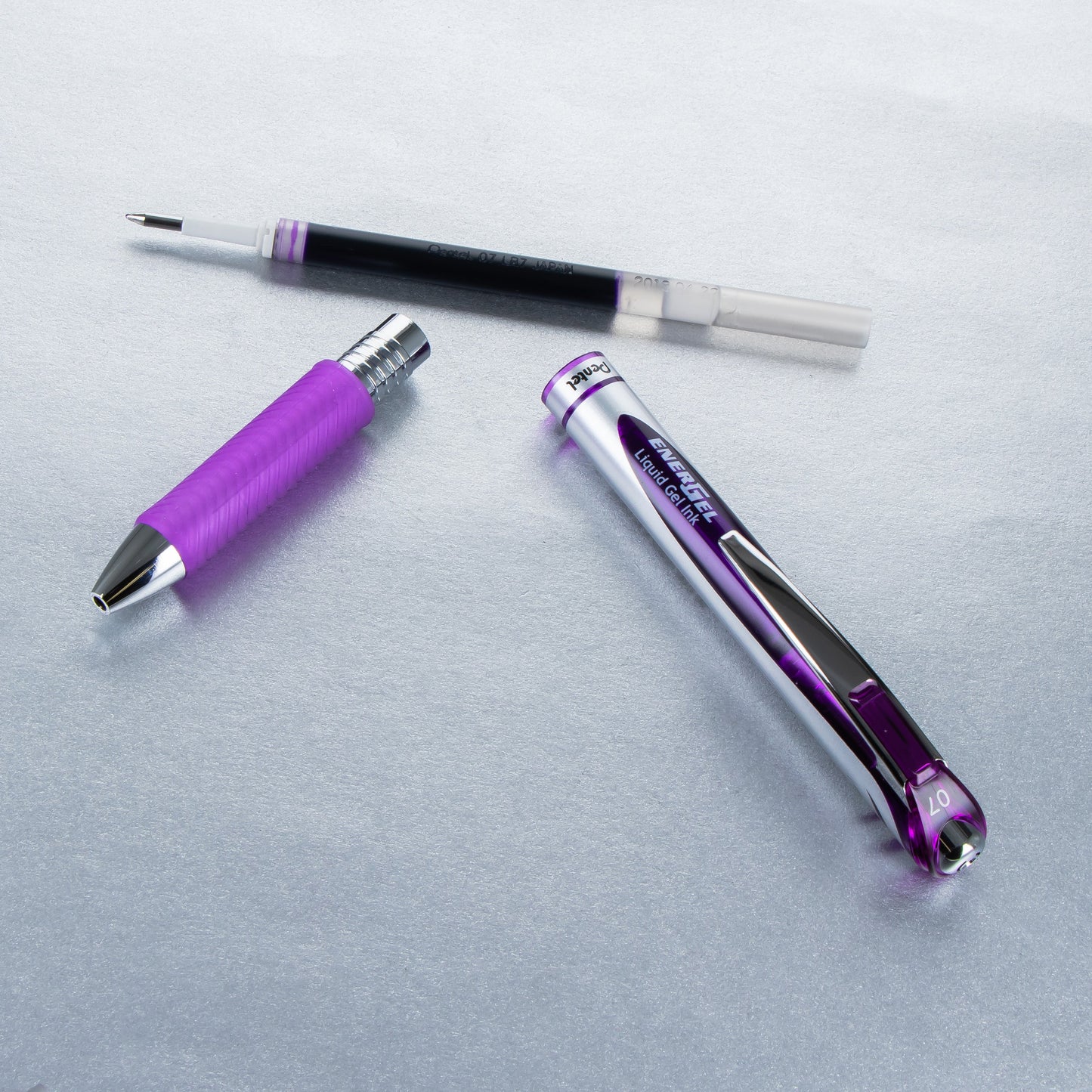 Pentel EnerGel RTX Retractable Liquid Gel Pen, (0.7mm) Metal Tip, Medium Line, Violet Ink (BL77-V)